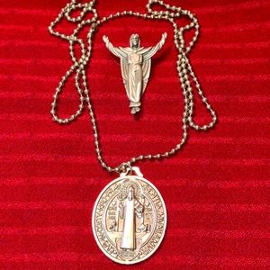 Unisex Vintage Jesus Ascension Necklace and Magnet